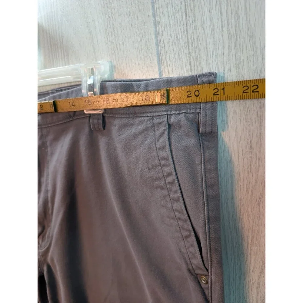 Duluth Trading Co Pants Mens 40x30 Flex Ballroom Khaki Flat Front Work Outdoor